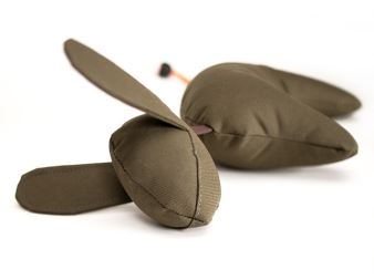 Mystique® Rabbit Dog Dummy s kožešinovým návlekem (1)